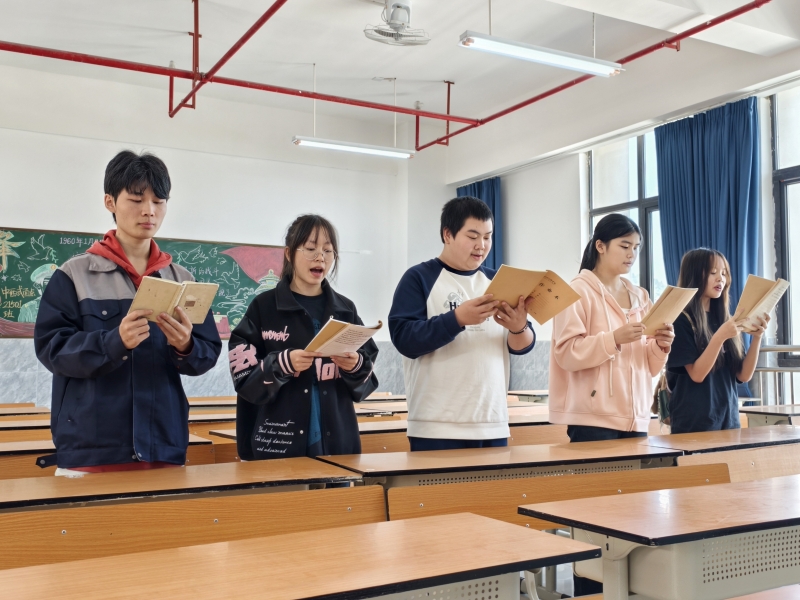 3-播音主持社1.jpg